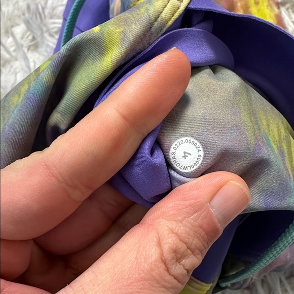 Lululemon Cargo Super-High-Rise Hiking Short 8" Altered Nature Multi - Picture 3 of 6